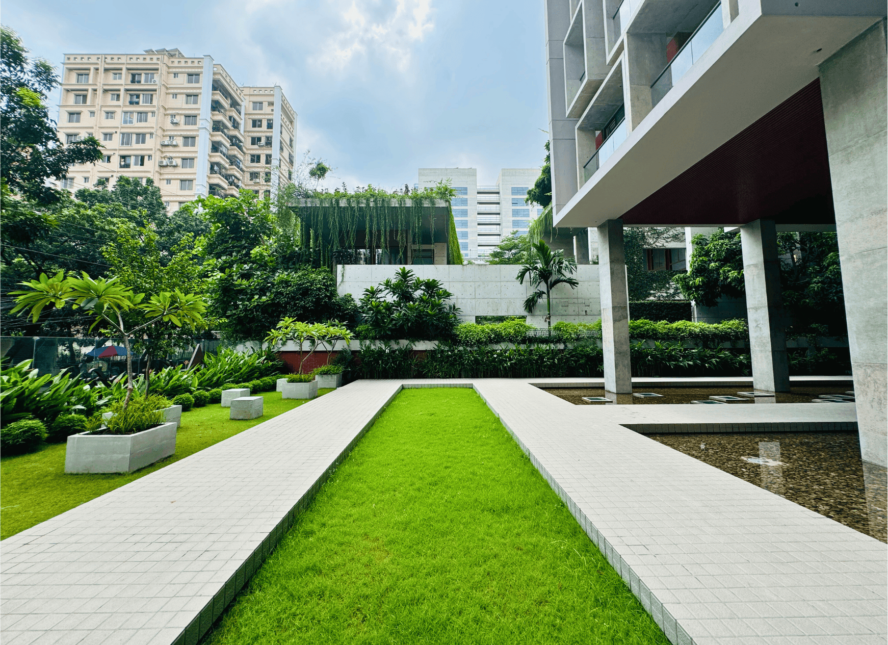 Landscaped outdoor environment